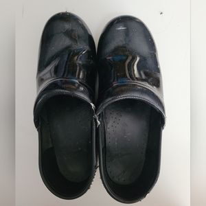 nursing shoes